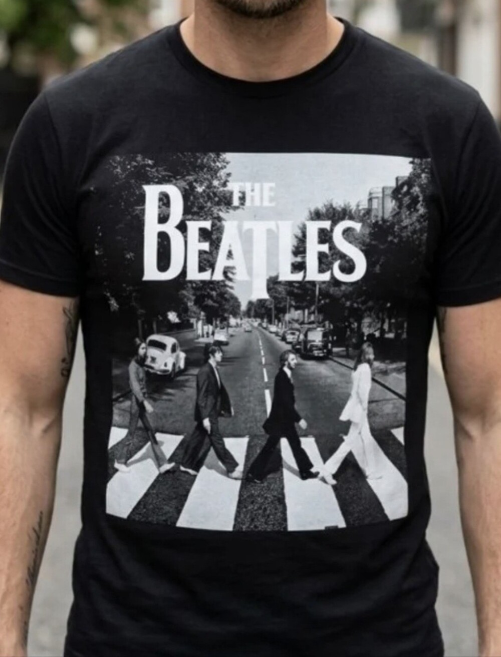 NWT THE BEATLES Abbey Road Black Graphic Tee Shirt Men's XL. Non smoking home.